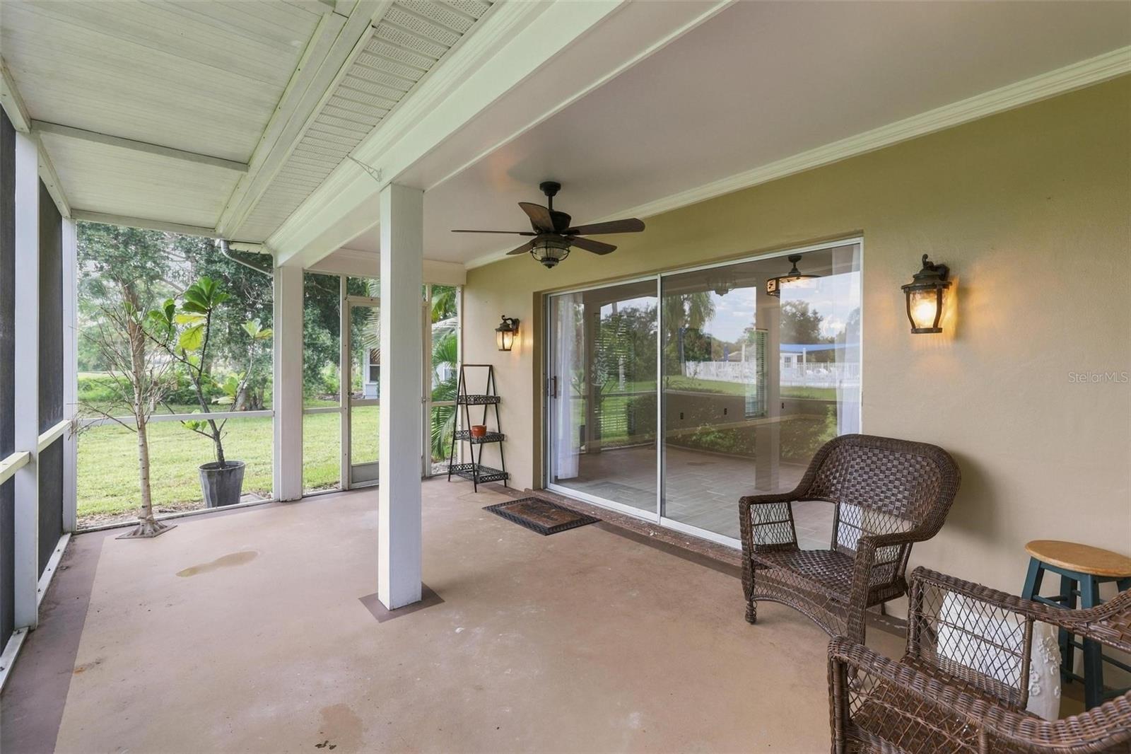 4 ANTIGUA CIR #6 — photo 36