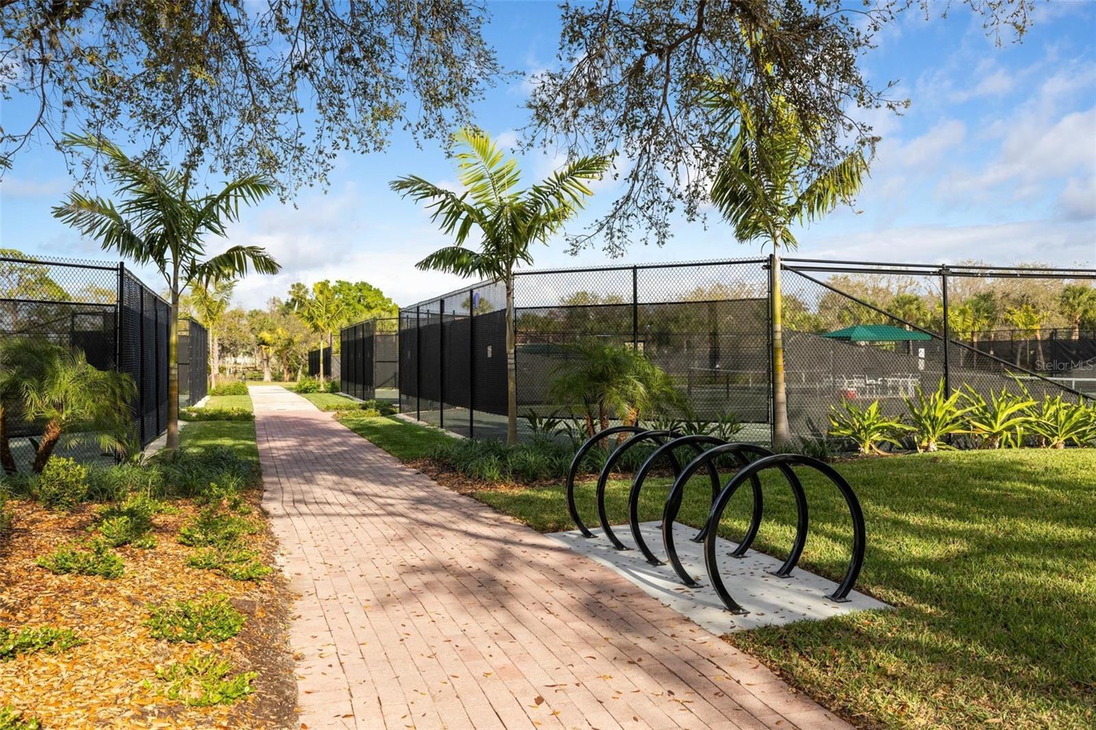 4 ANTIGUA CIR #6 — photo 87
