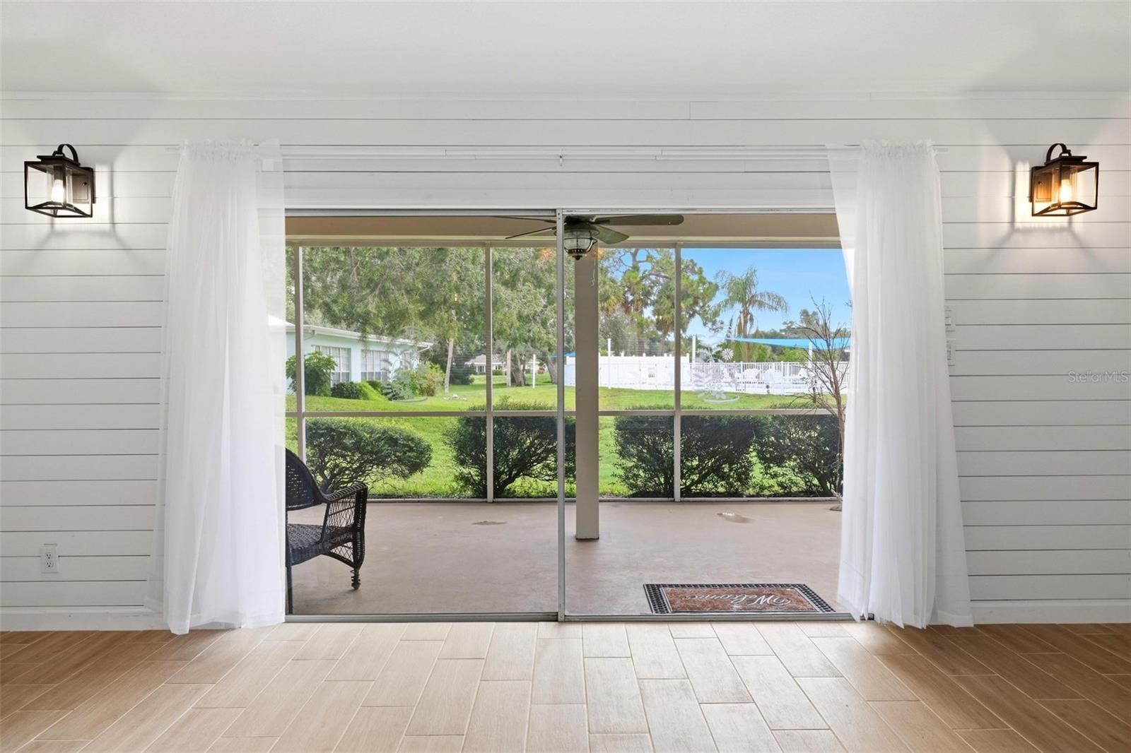 4 ANTIGUA CIR #6 — photo 35