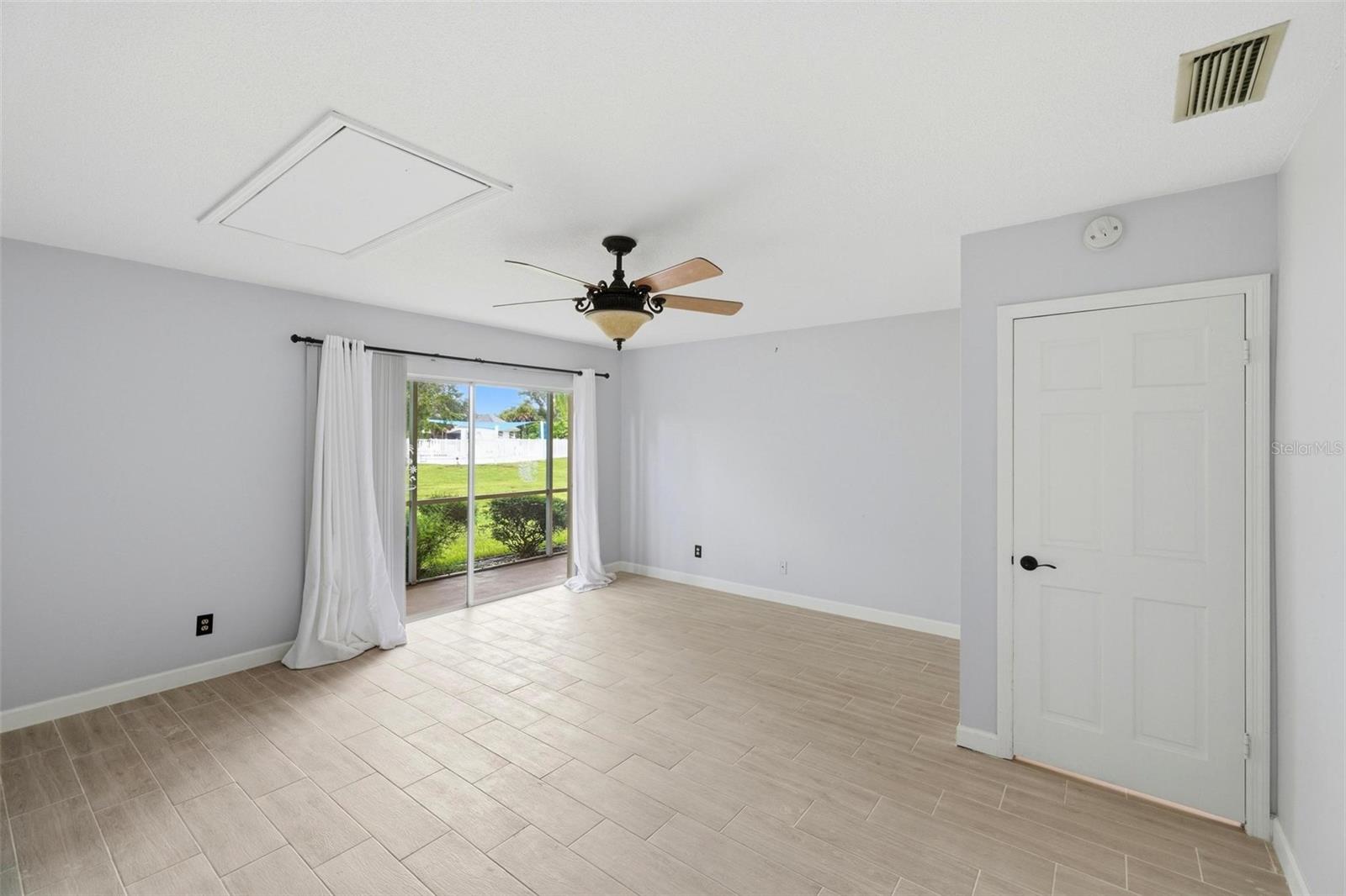4 ANTIGUA CIR #6 — photo 21