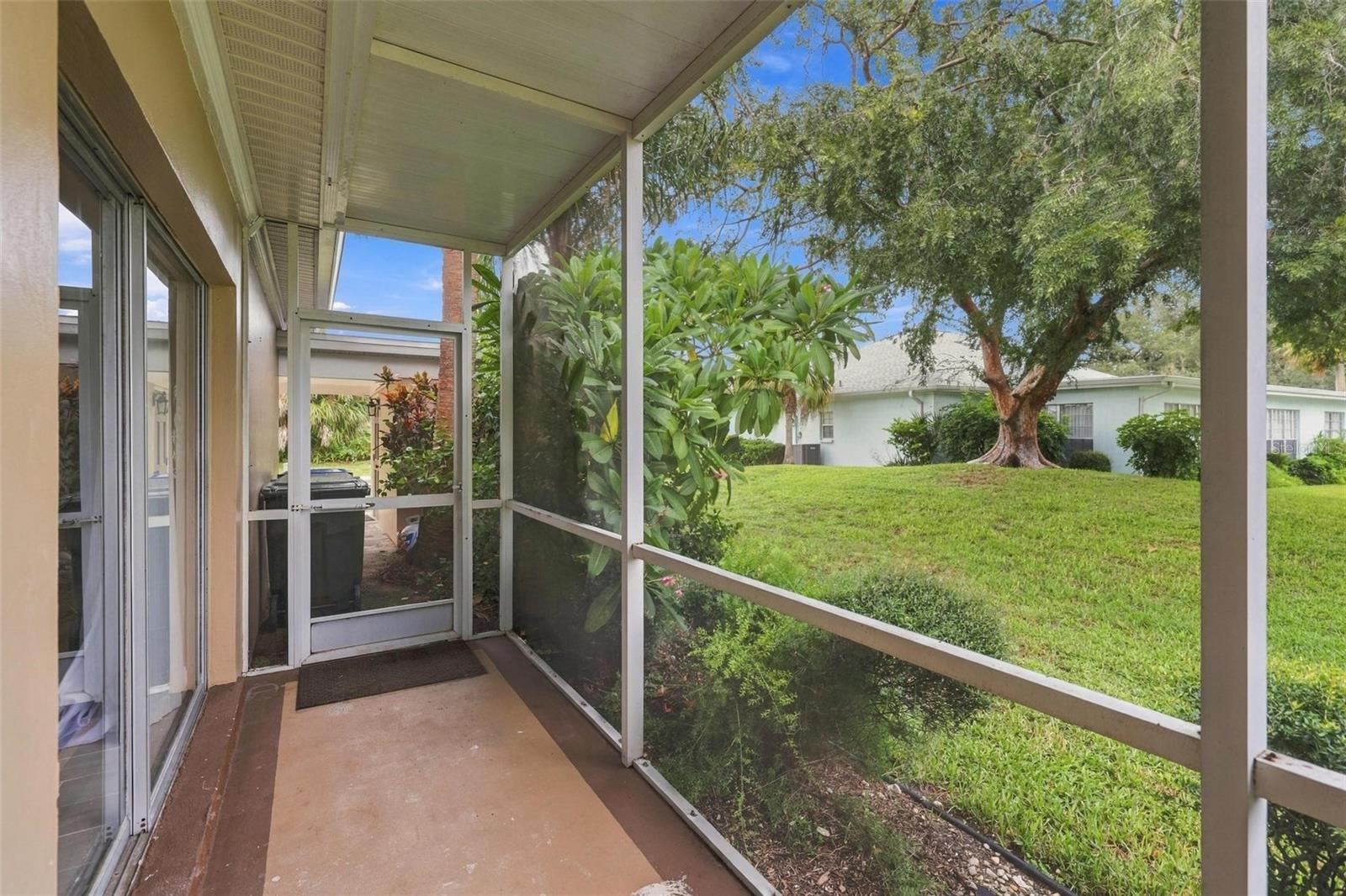 4 ANTIGUA CIR #6 — photo 38