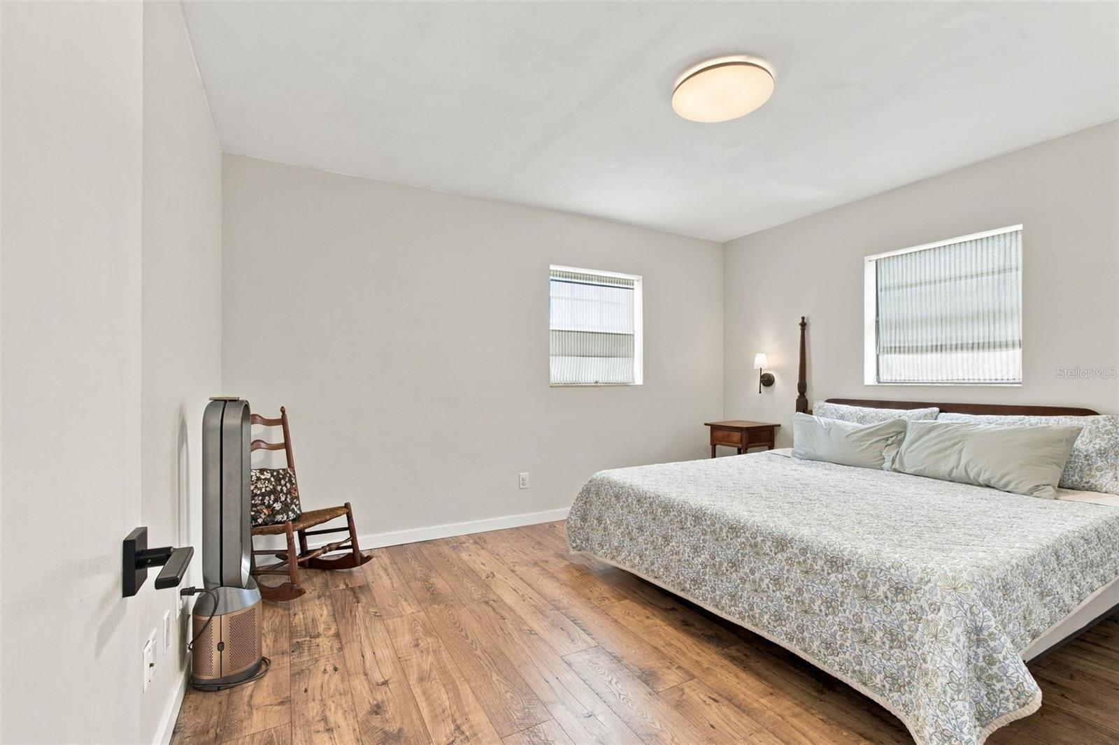 1672 RAINBOW DR — photo 18
