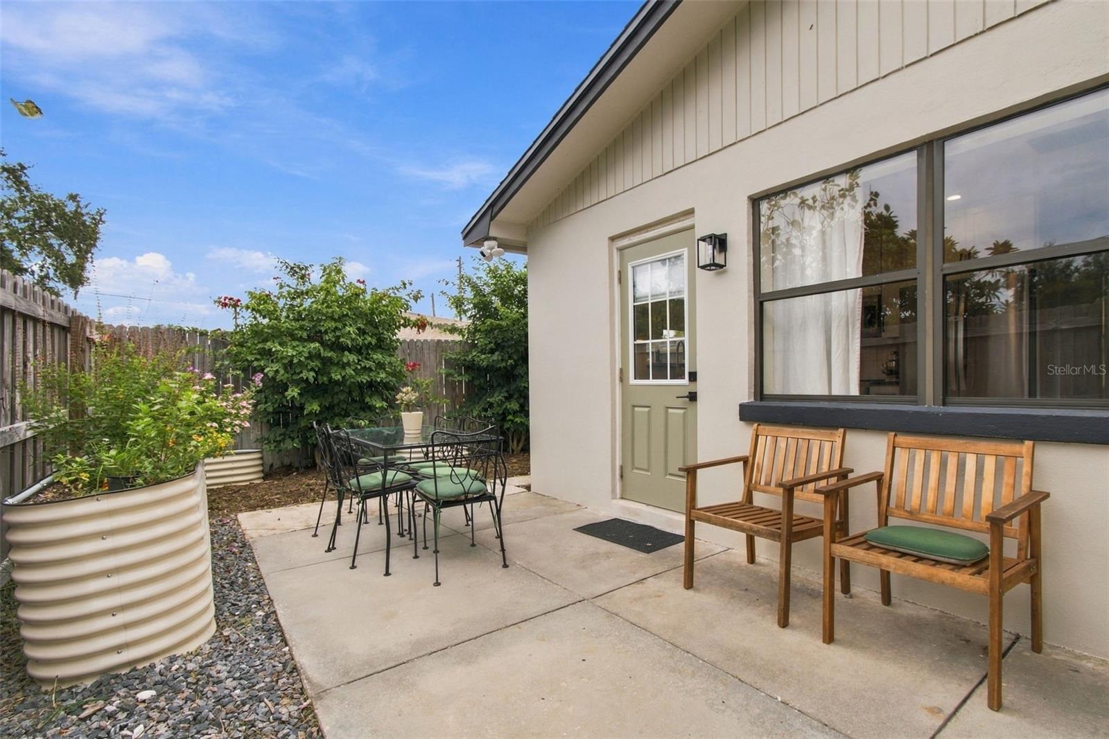 1672 RAINBOW DR — photo 32