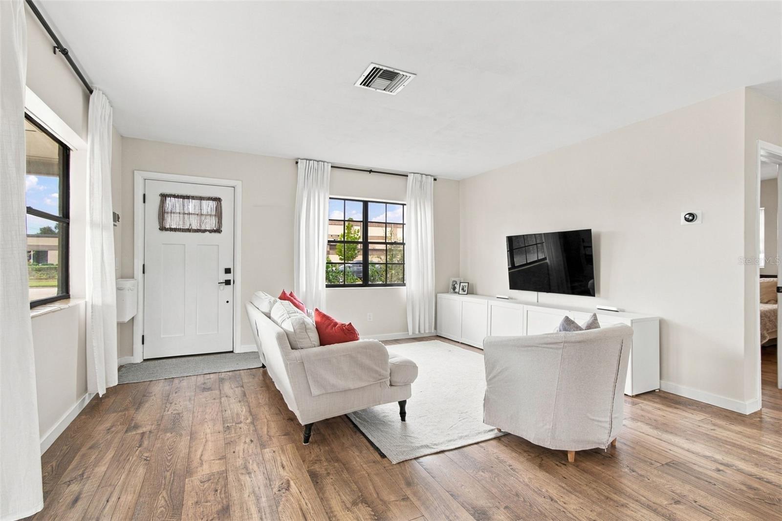 1672 RAINBOW DR — photo 7