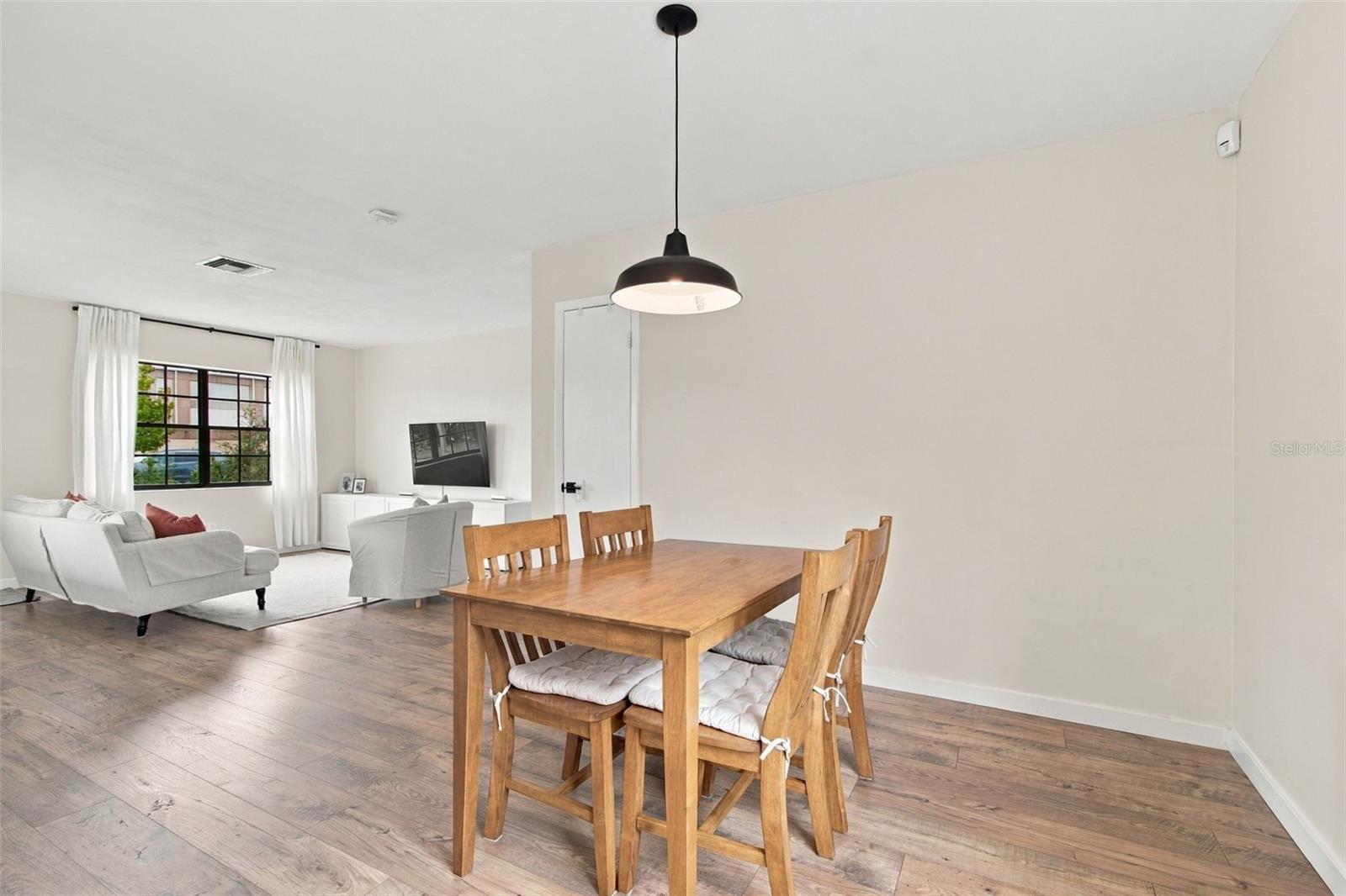 1672 RAINBOW DR — photo 11