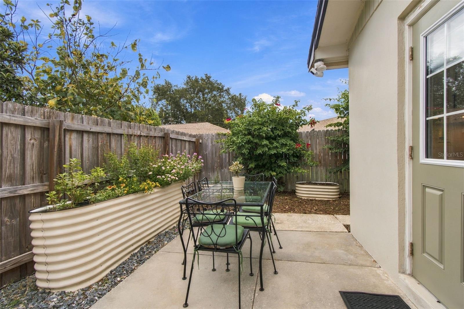 1672 RAINBOW DR — photo 33