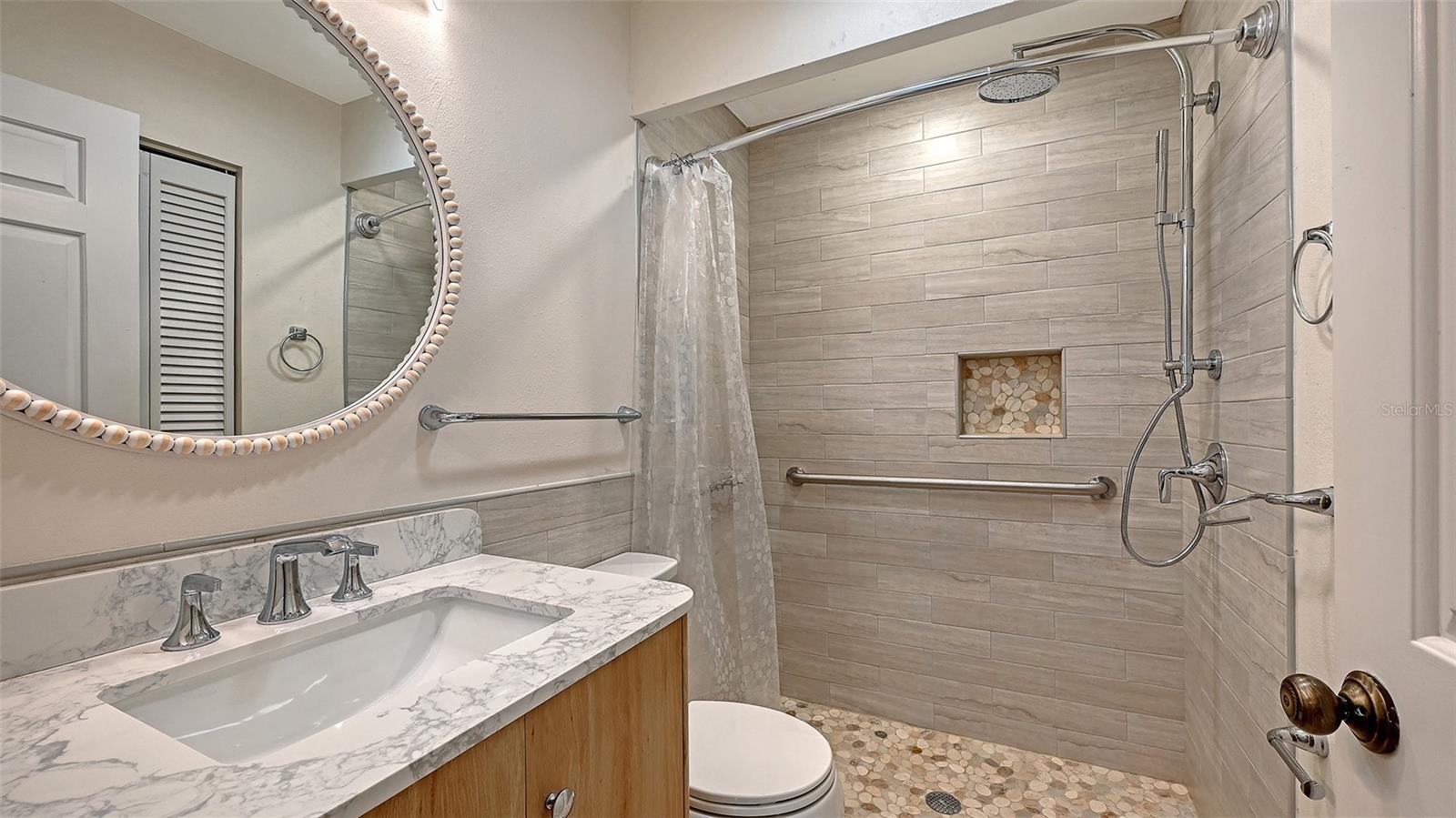 4799 OAK FOREST DR W #43 — photo 31