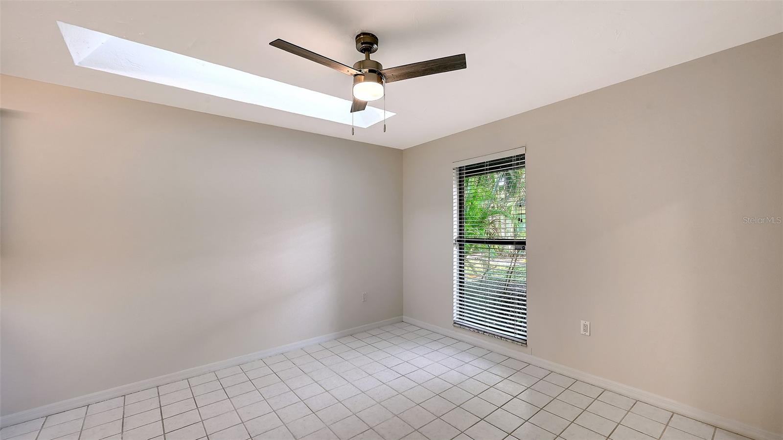 4799 OAK FOREST DR W #43 — photo 26