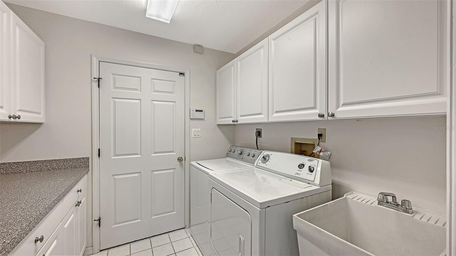 4799 OAK FOREST DR W #43 — photo 32