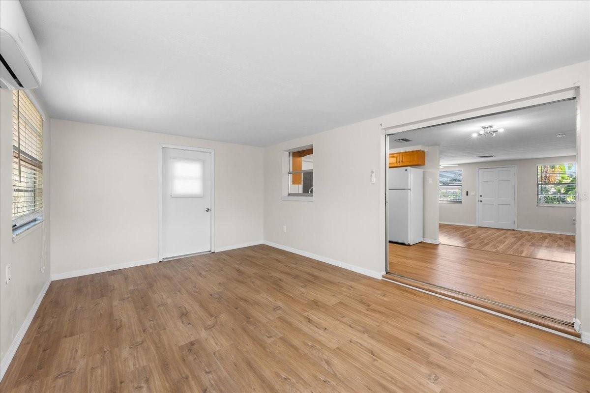 11819 BINGHAM DR — photo 32