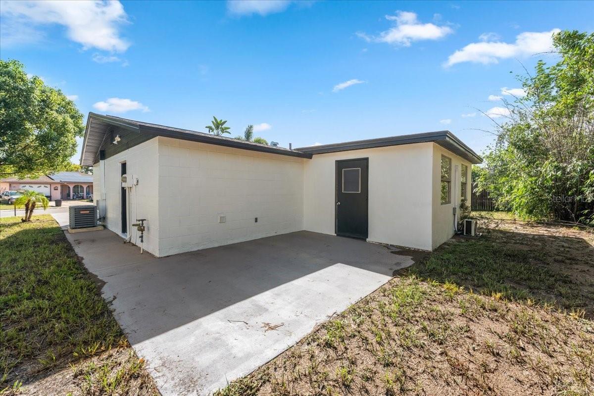 11819 BINGHAM DR — photo 36