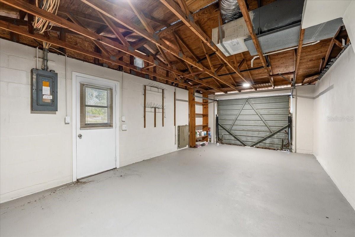11819 BINGHAM DR — photo 28