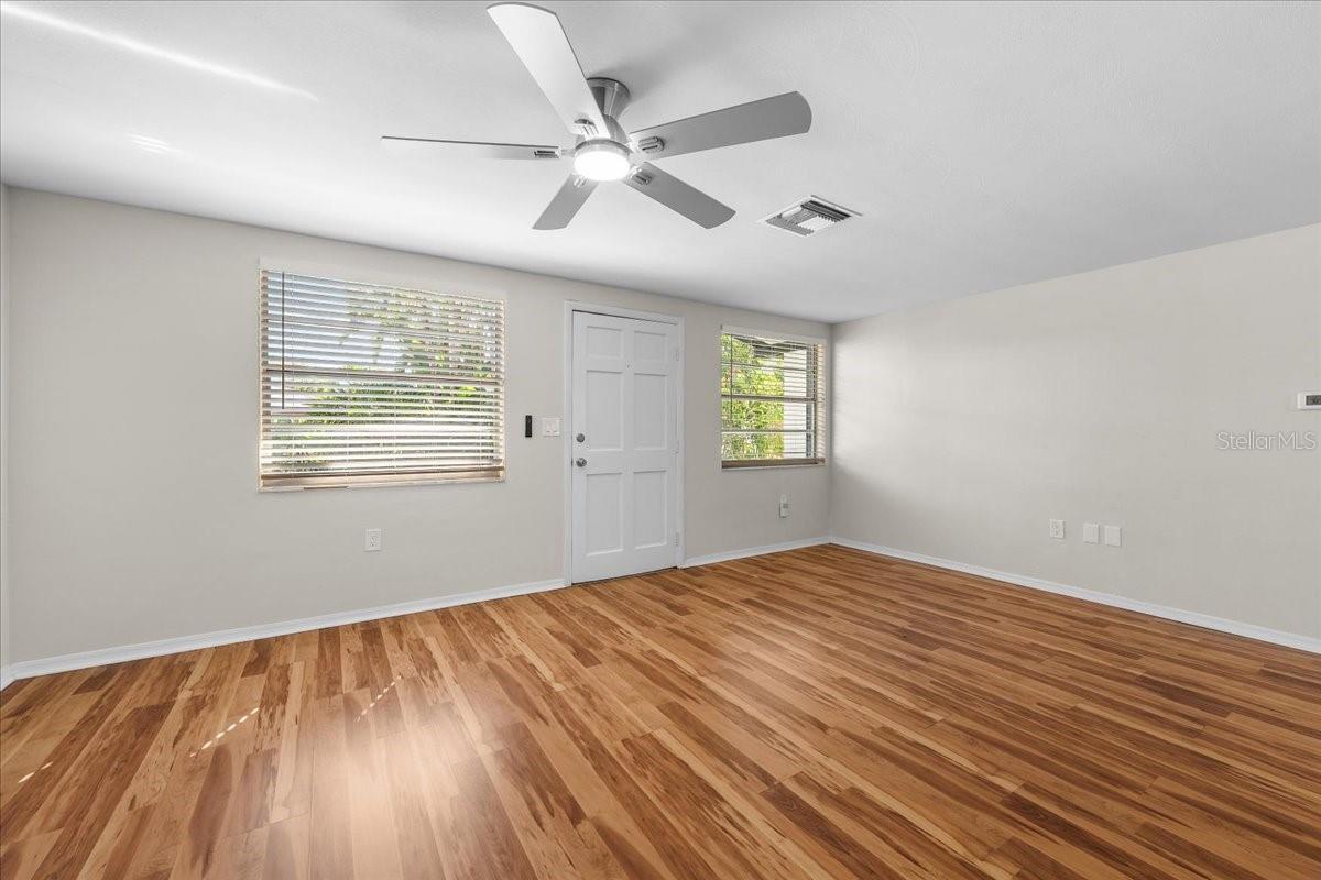 11819 BINGHAM DR — photo 8