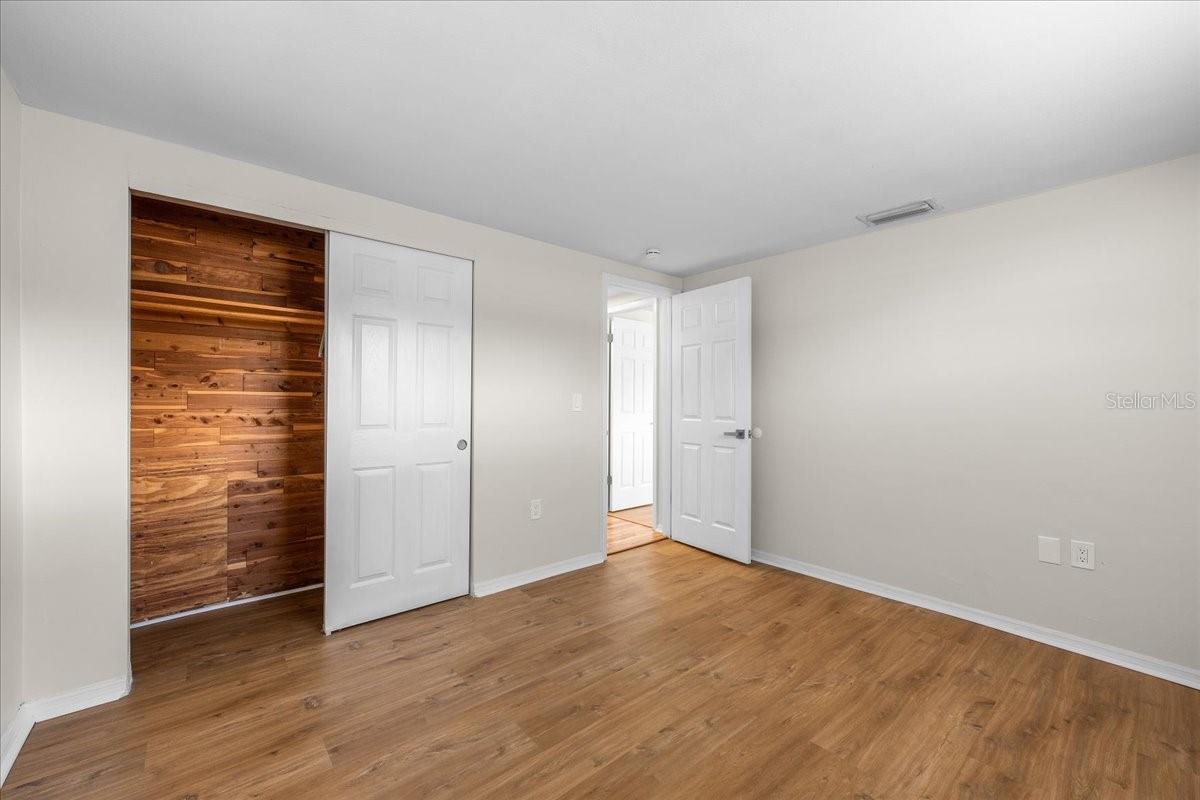 11819 BINGHAM DR — photo 11