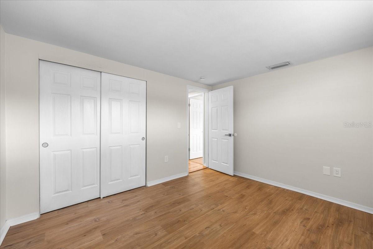11819 BINGHAM DR — photo 10