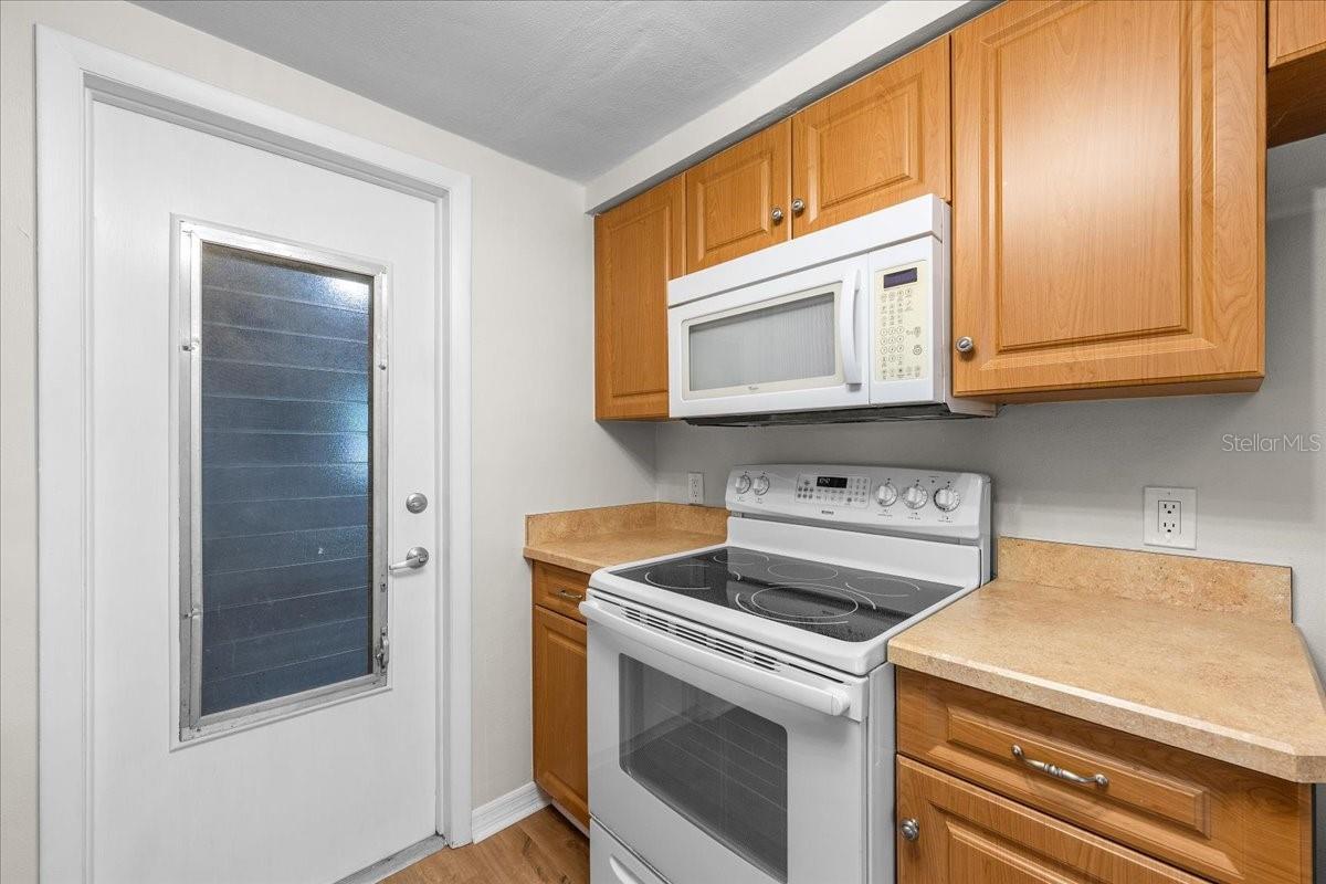 11819 BINGHAM DR — photo 24