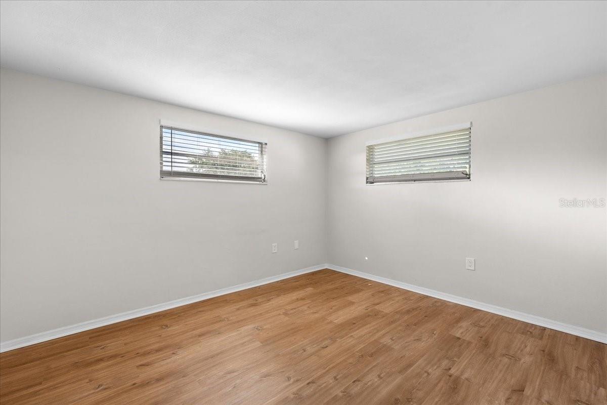 11819 BINGHAM DR — photo 9