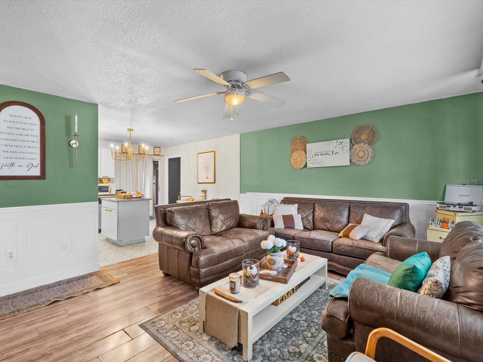 3220 LENWOOD DR — photo 15