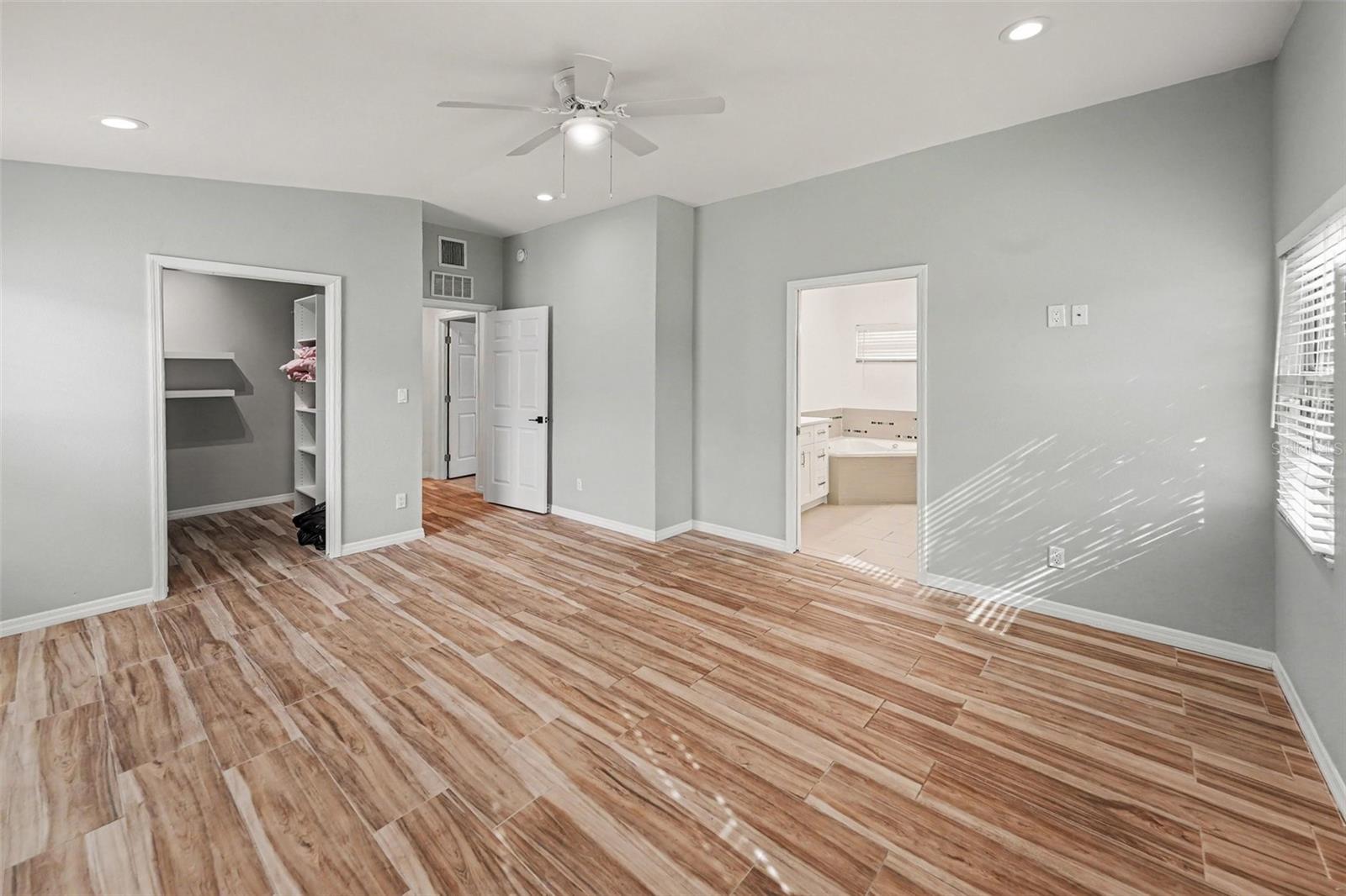 3936 E EDEN ROC CIR #1 — photo 13