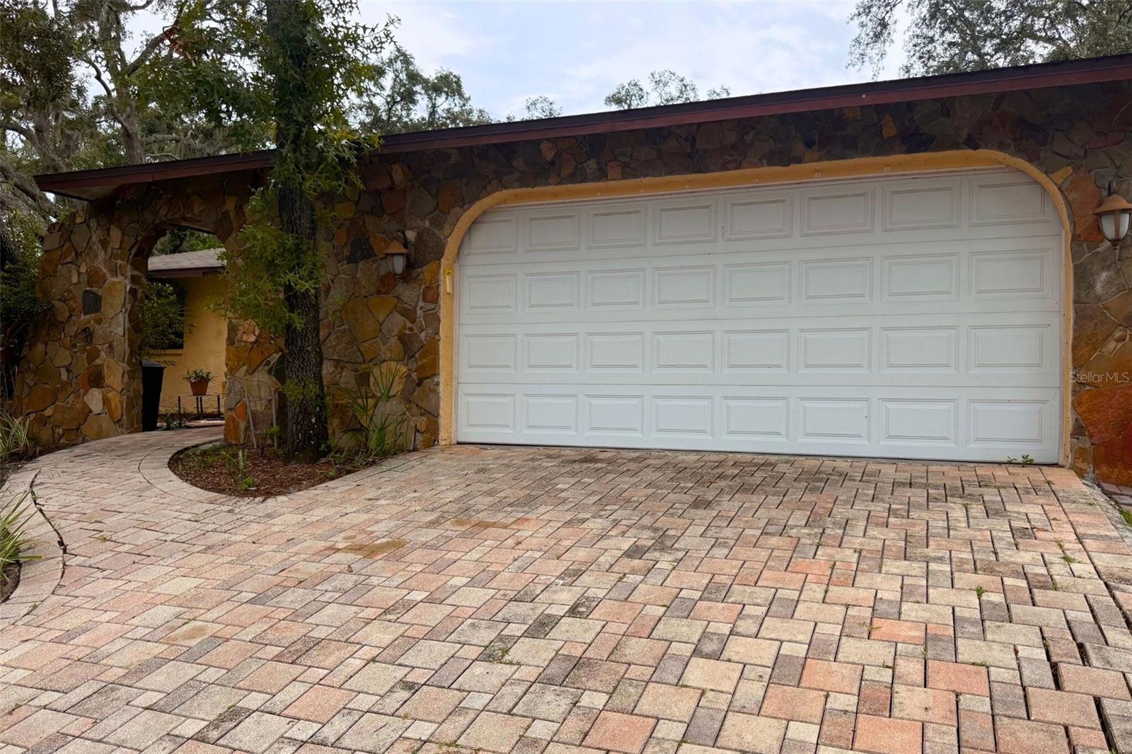 8748 FOREST LAKE DR — photo 20