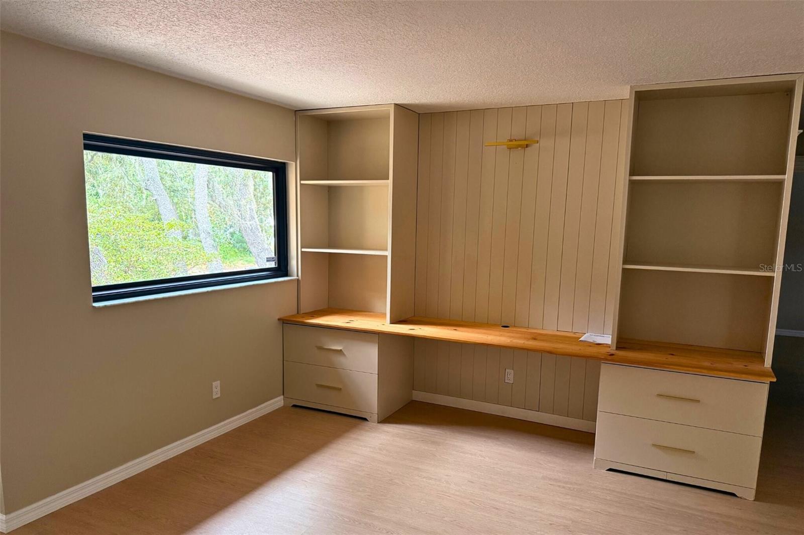 8748 FOREST LAKE DR — photo 3
