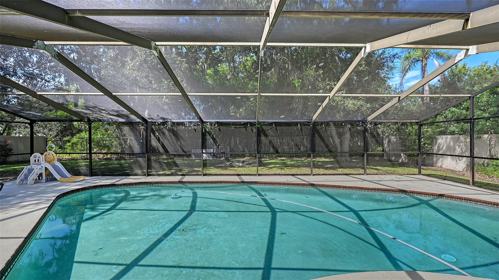 5107 WOODLAWN CIR W — photo 21