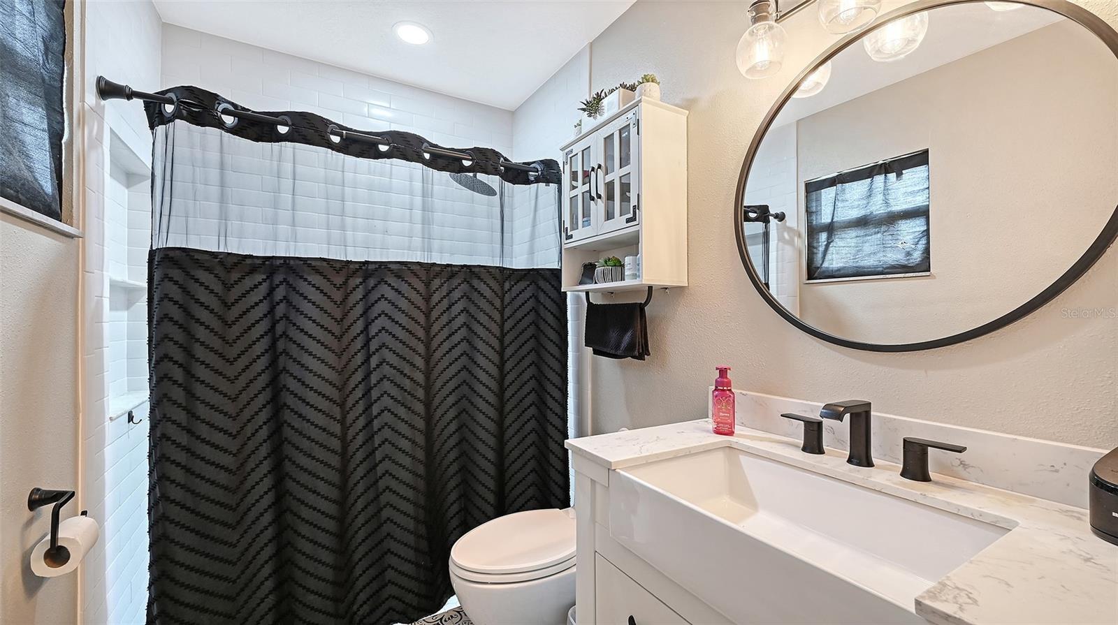 5107 WOODLAWN CIR W — photo 16