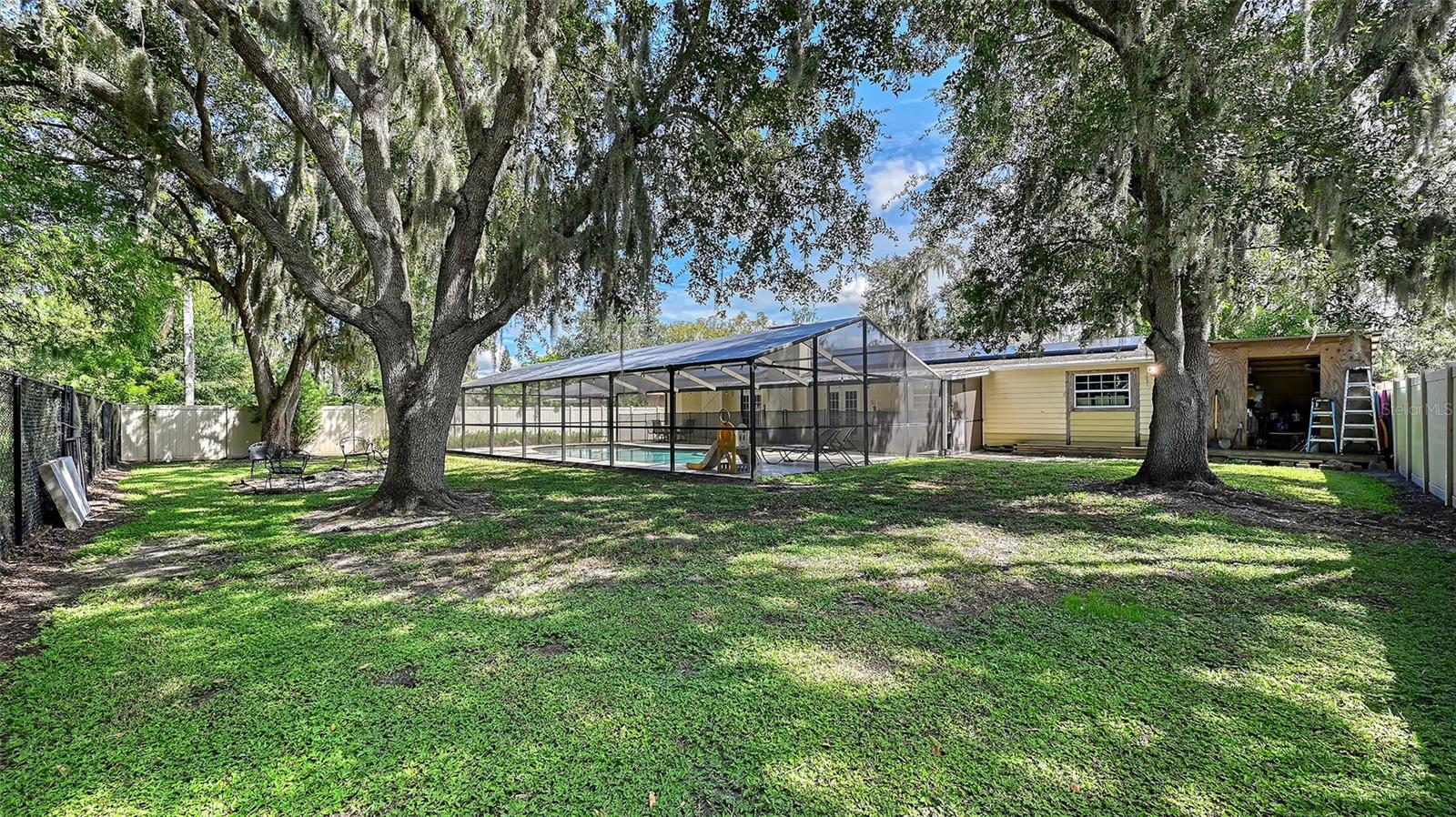 5107 WOODLAWN CIR W — photo 23