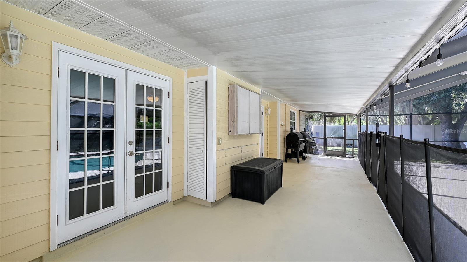5107 WOODLAWN CIR W — photo 27