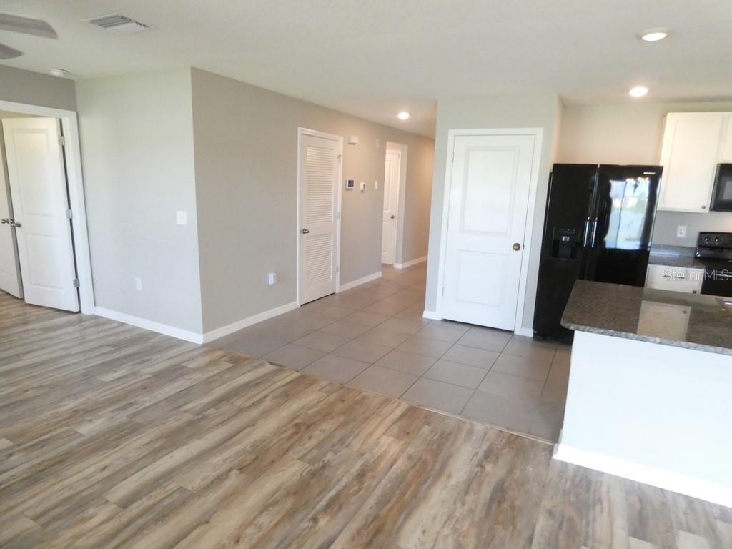 Home in ZEPHYRHILLS — photo 23