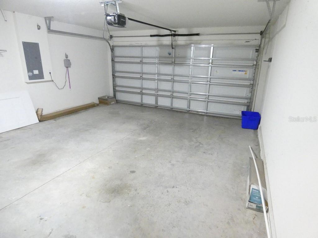 Home in ZEPHYRHILLS — photo 43