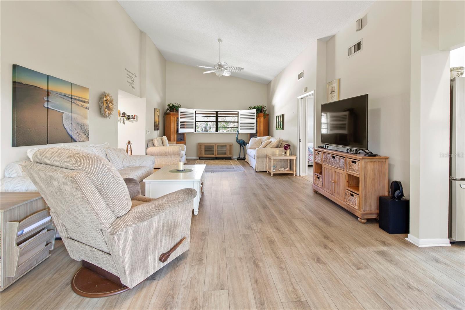 4640 RED MAPLE RD #1208 — photo 15