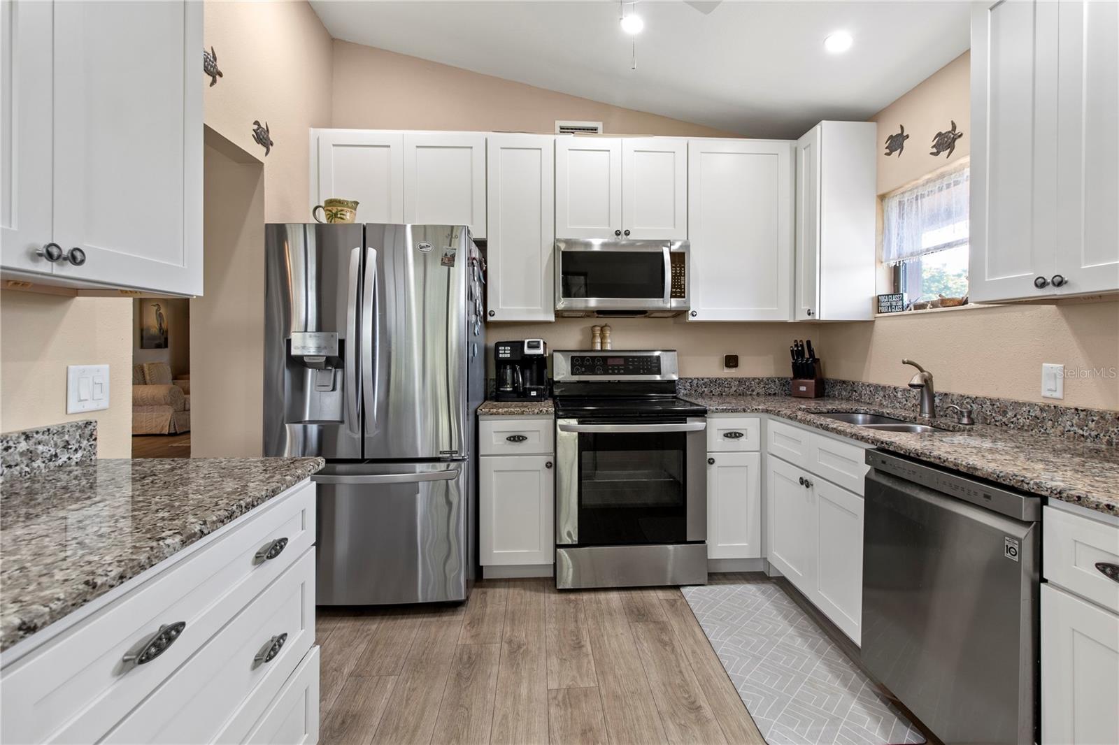 4640 RED MAPLE RD #1208 — photo 22