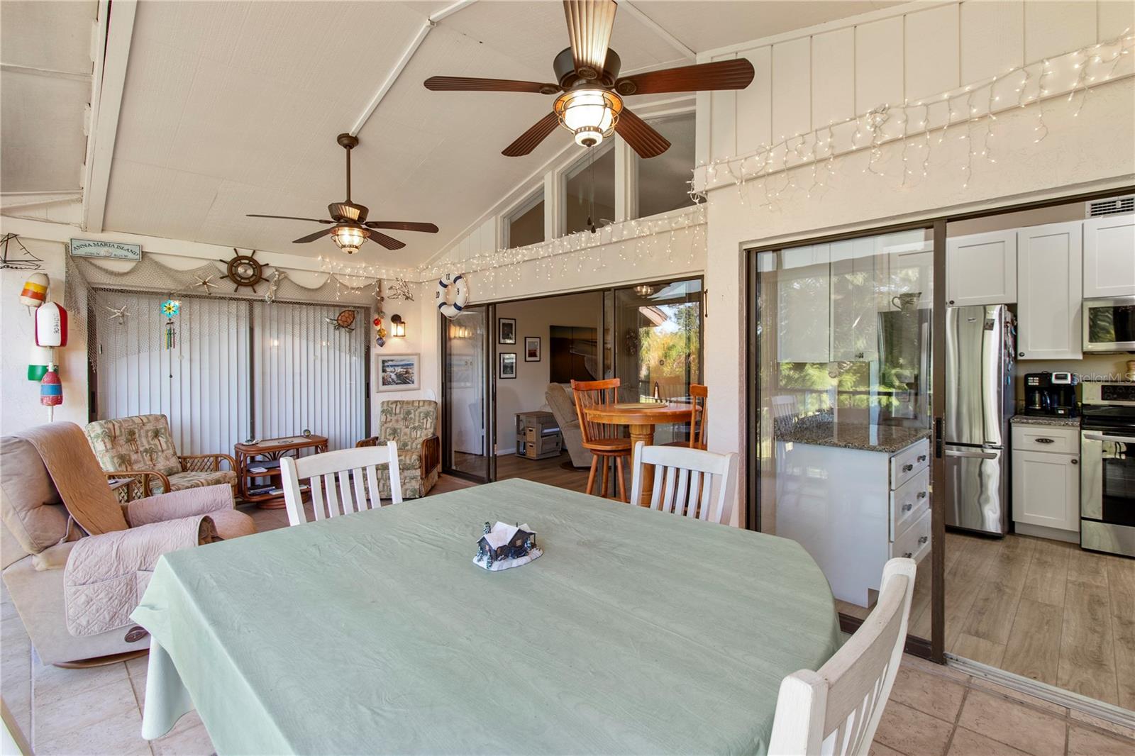 4640 RED MAPLE RD #1208 — photo 19