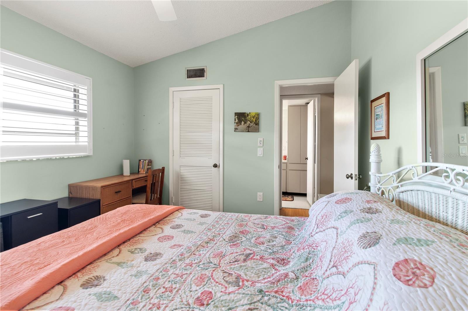 4640 RED MAPLE RD #1208 — photo 32