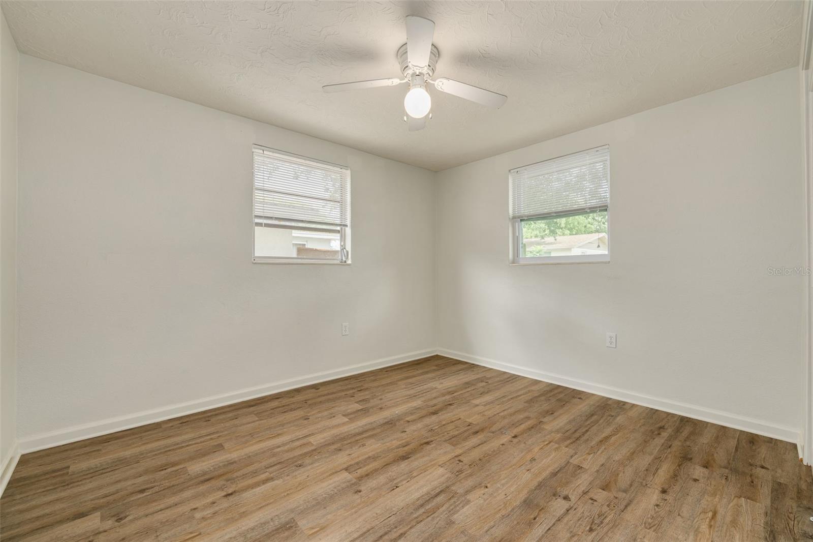 6047 9TH AVE — photo 23