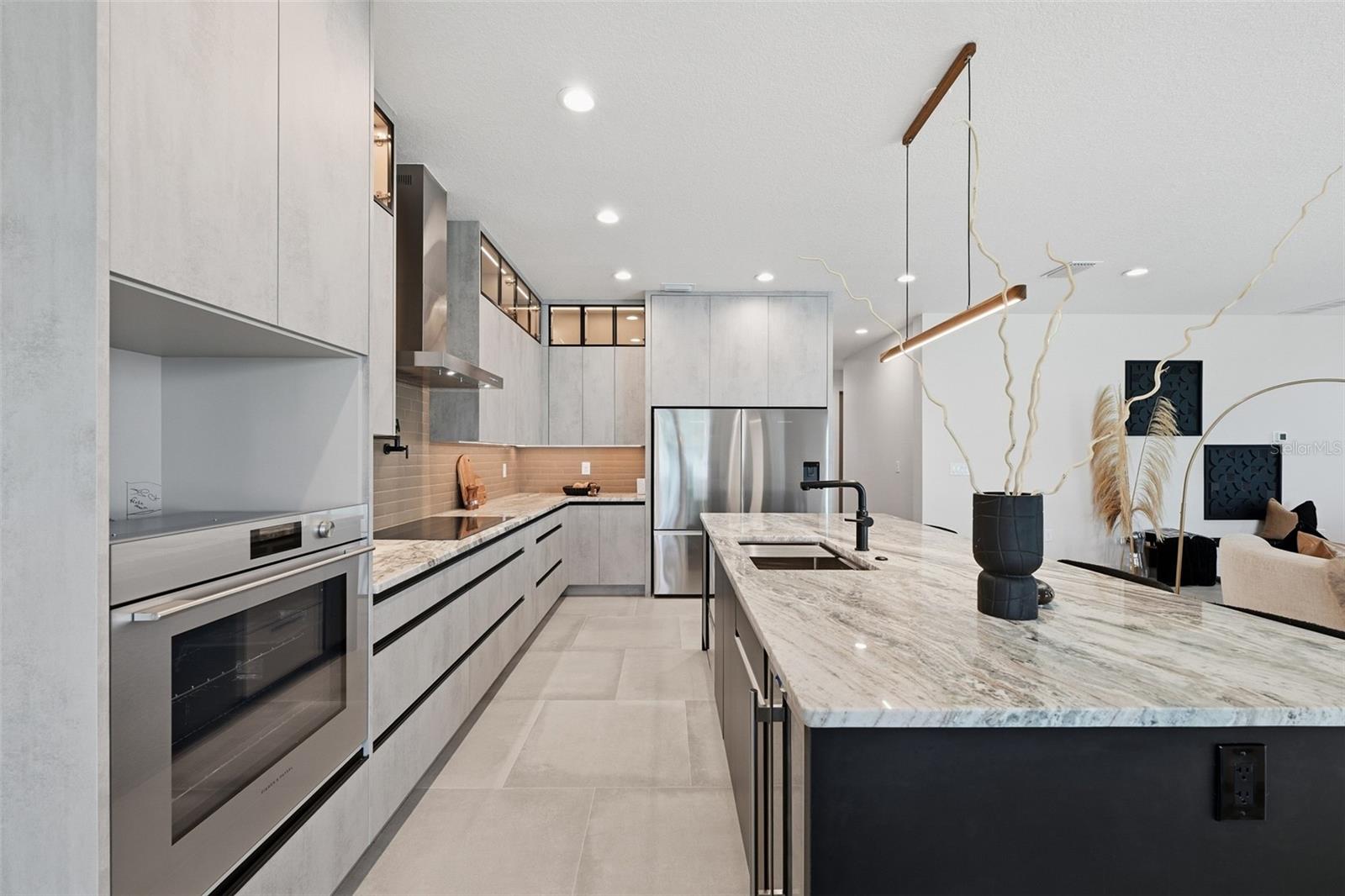 3205 W WYOMING AVE — photo 11