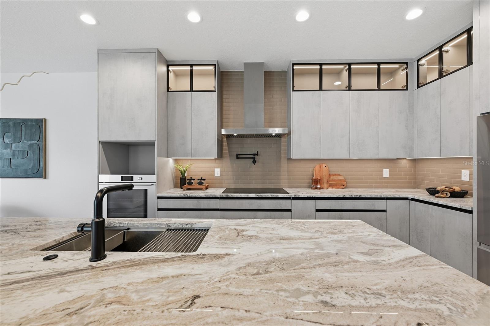 3205 W WYOMING AVE — photo 12
