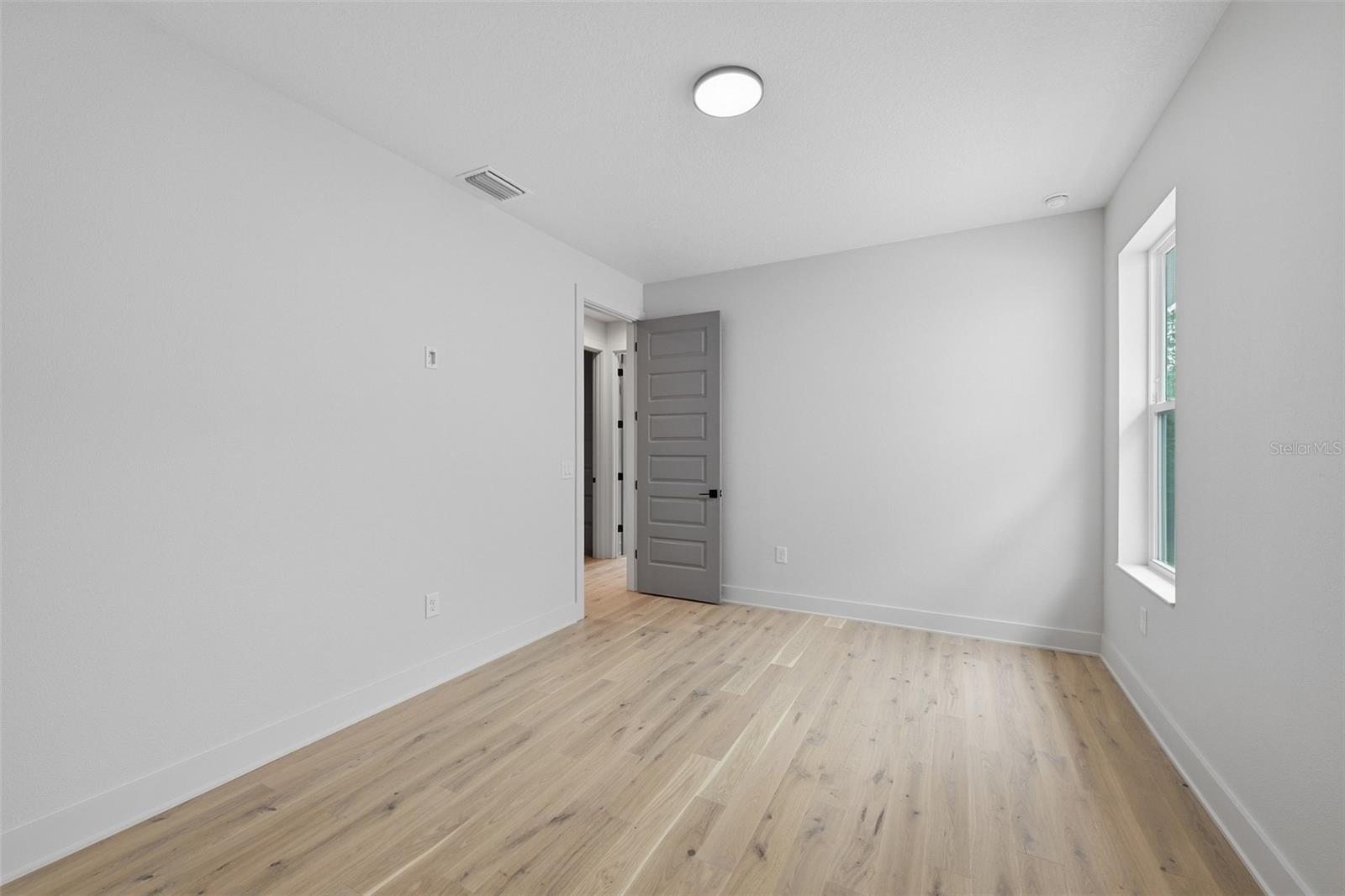3205 W WYOMING AVE — photo 51