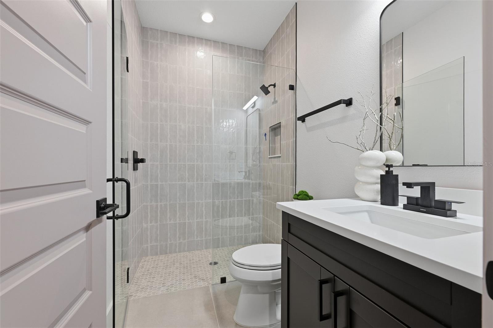 3205 W WYOMING AVE — photo 27