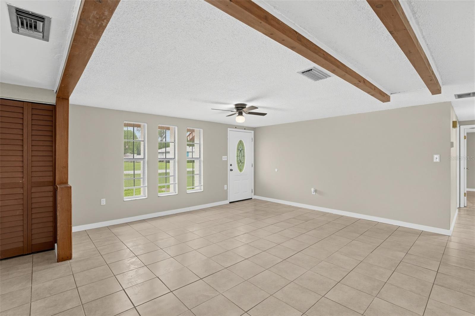 1512 RUSSELL AVE — photo 10
