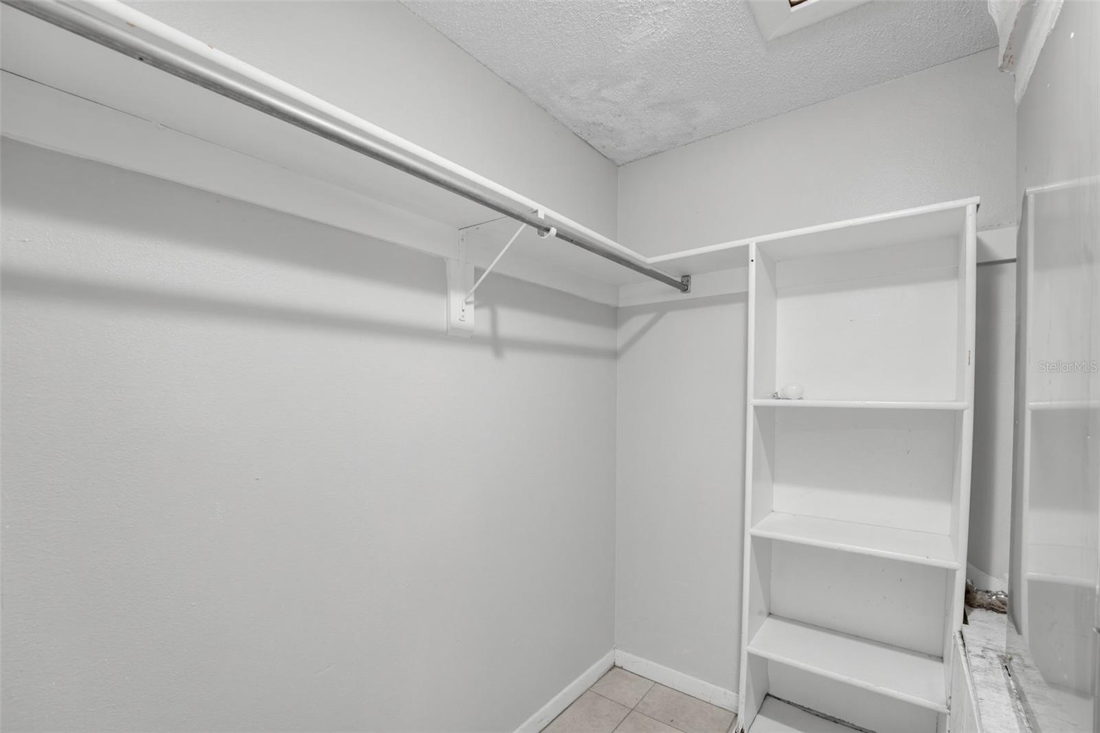 1512 RUSSELL AVE — photo 23