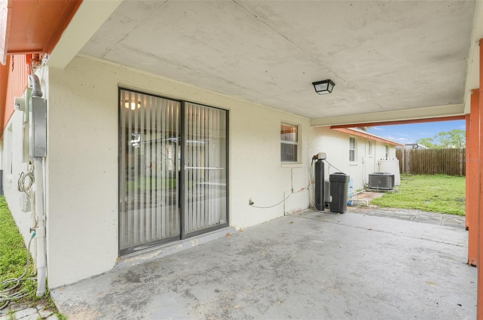 1512 RUSSELL AVE — photo 25