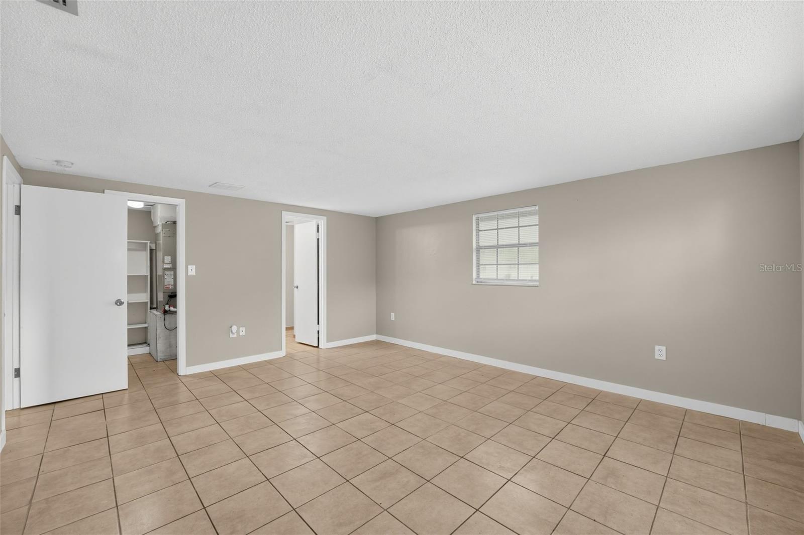 1512 RUSSELL AVE — photo 18