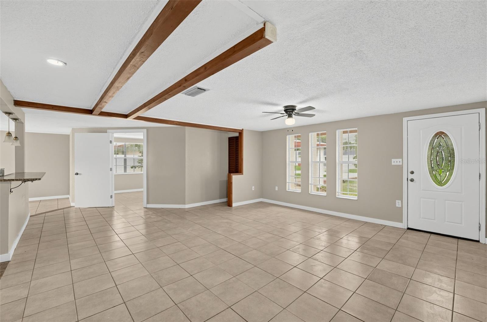 1512 RUSSELL AVE — photo 9