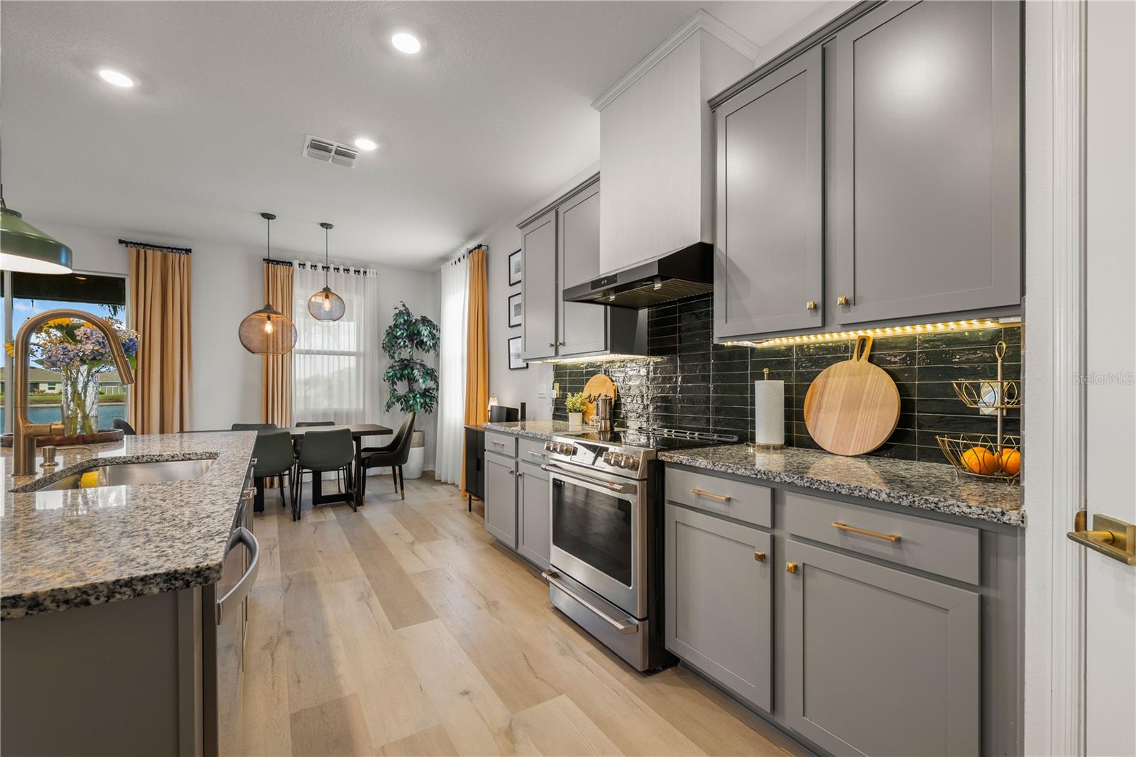 13166 BROOKSIDE MOSS DR — photo 8