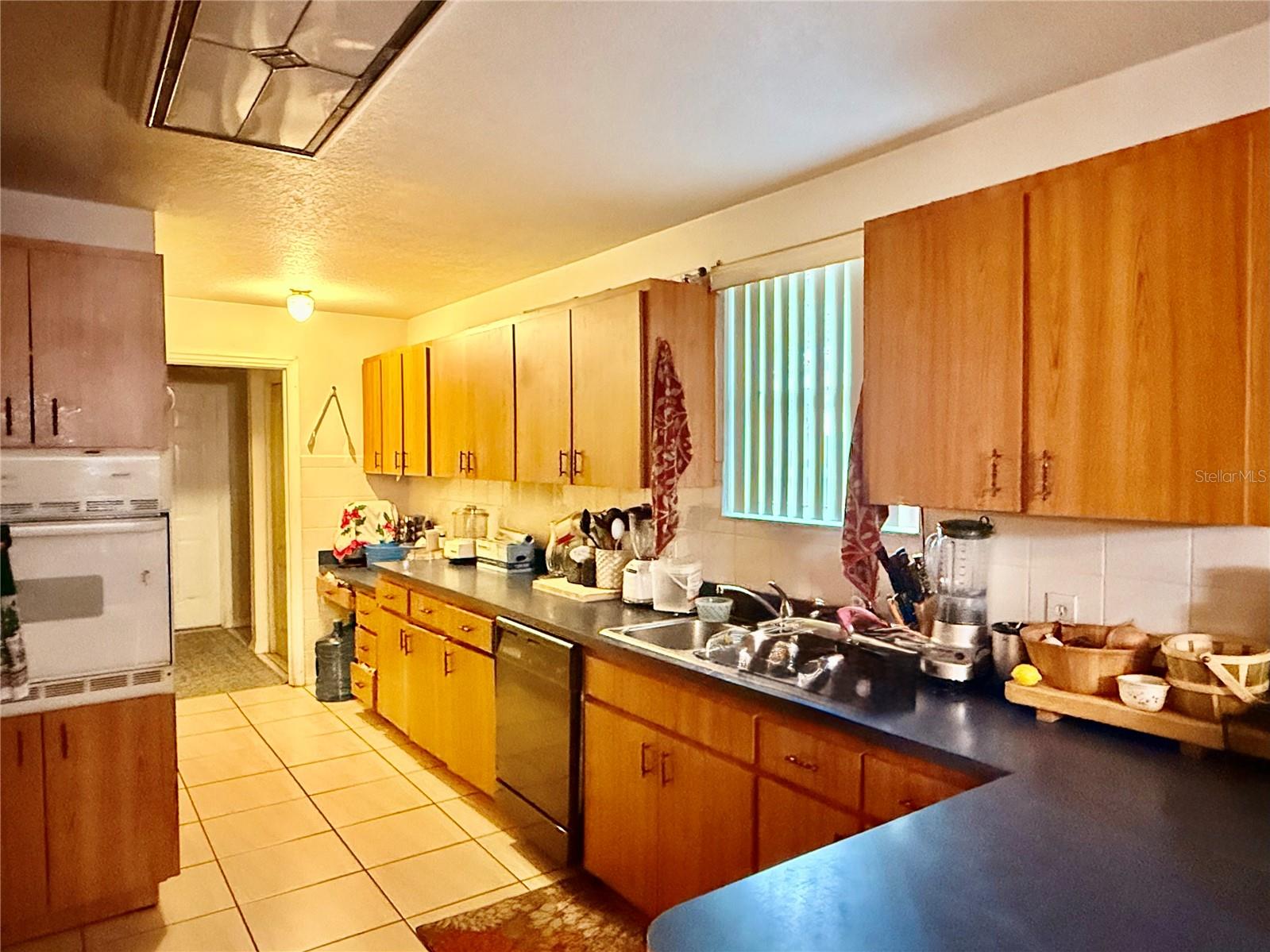 7302 AMHERST ST — photo 10