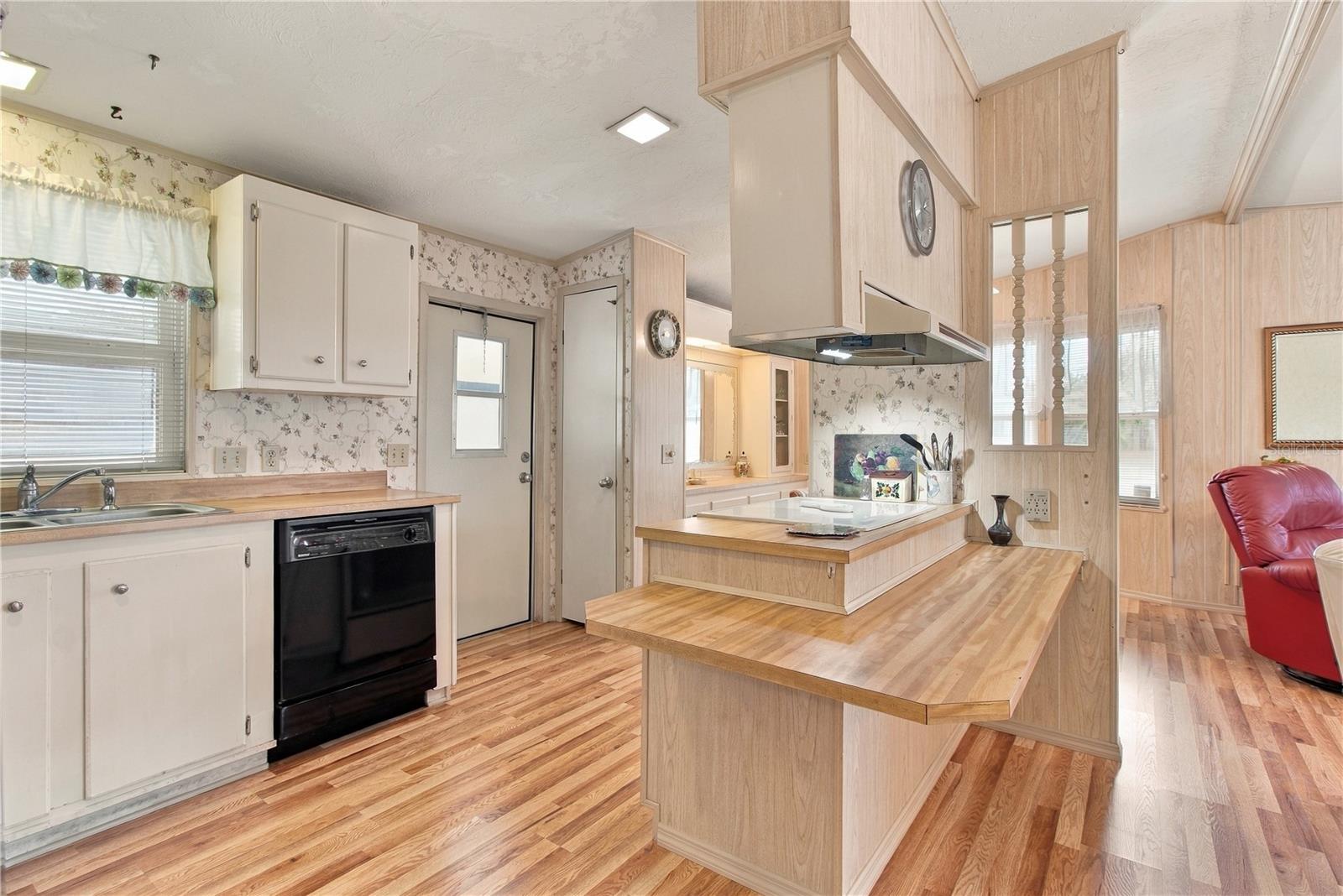 3411 JUDITH DR — photo 11