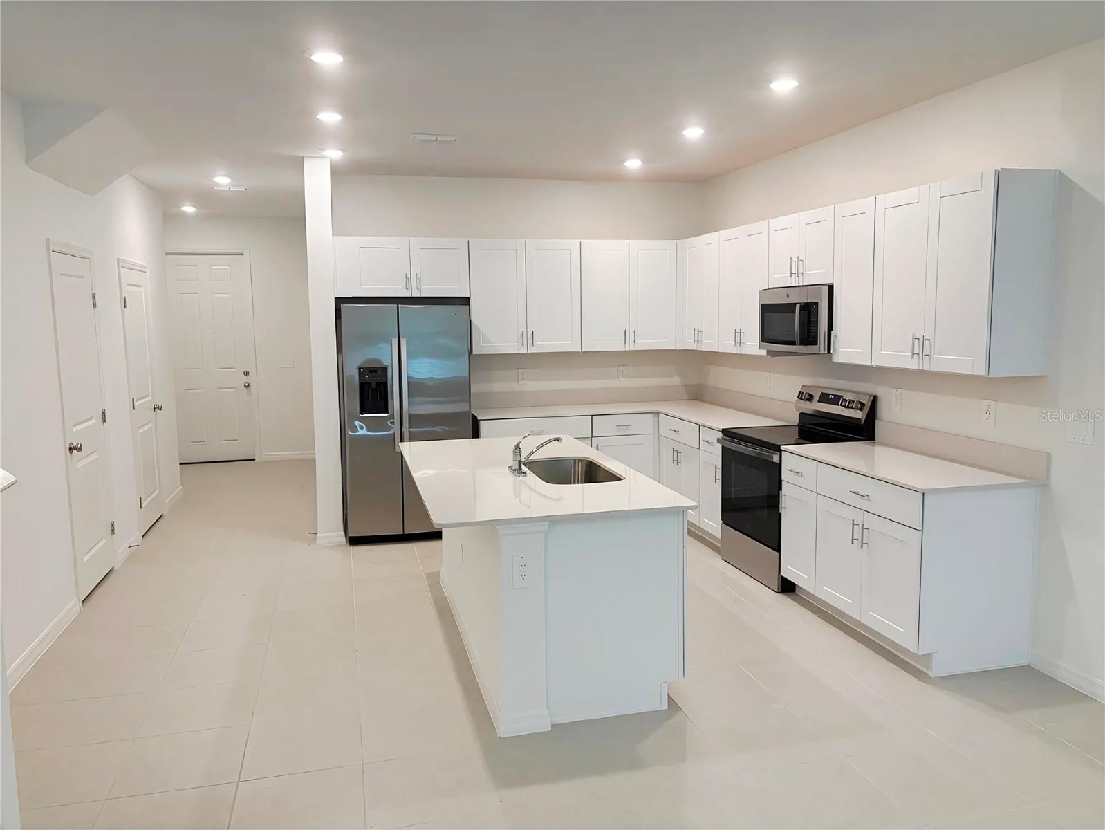 3272 LAPIS LAKE DR — photo 4