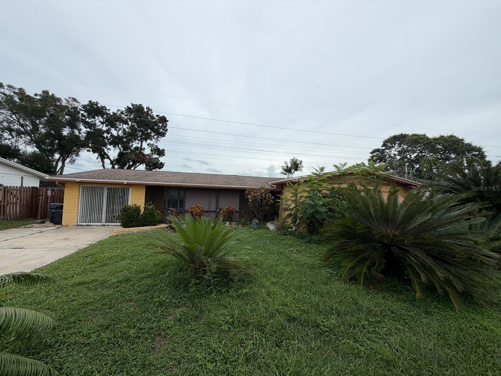 309 COUNTRY CLUB DR — photo 12